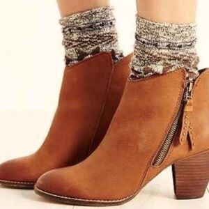 Steve Madden Leather Whysper Brown Ankle Boots Western Boho Booties Sz 8